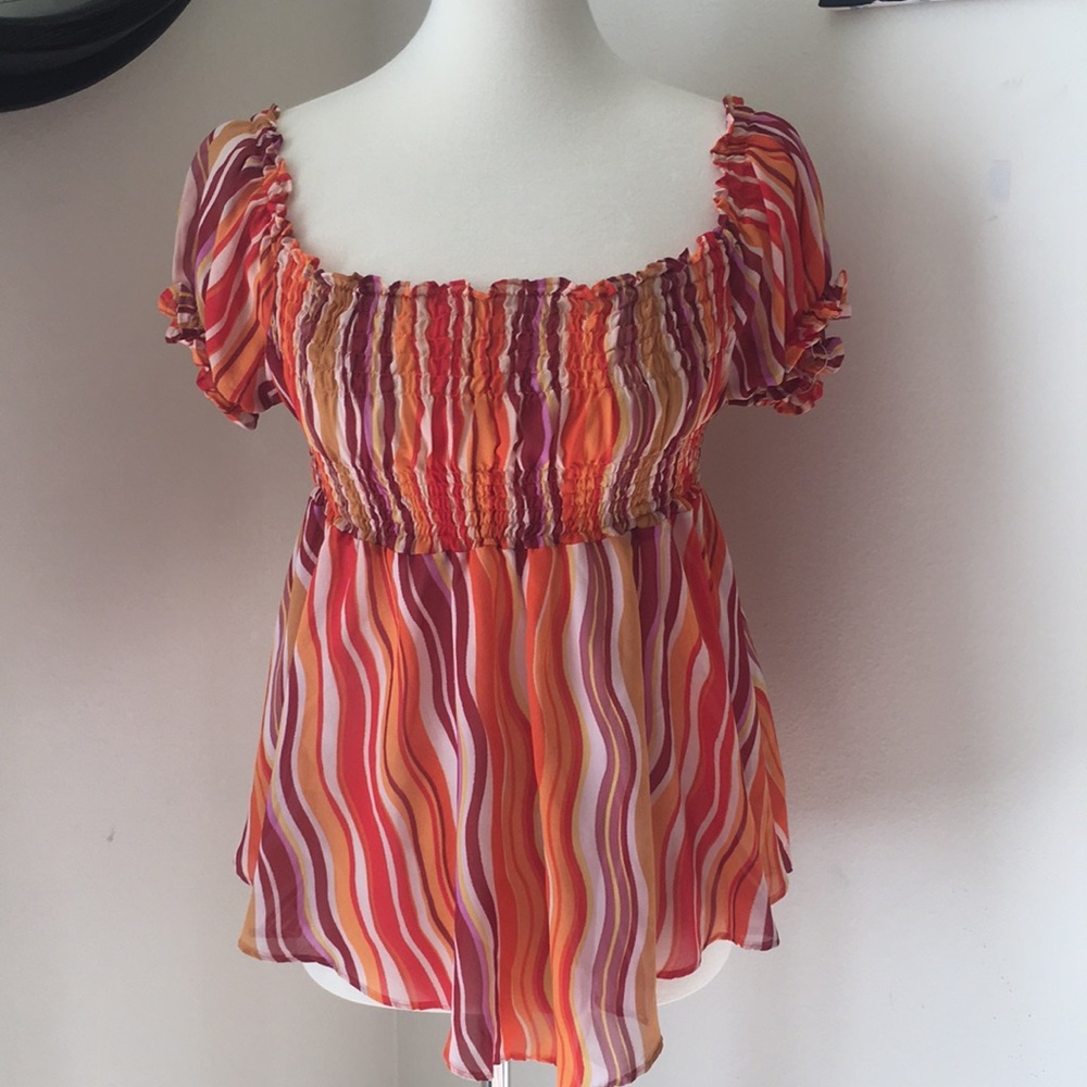 Essentials‎ By Milano blouse size medium